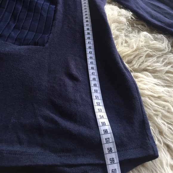 Sandro // Linen Blouse with Pleated Neckline // Size 2 (S) - Picture 5 of 6